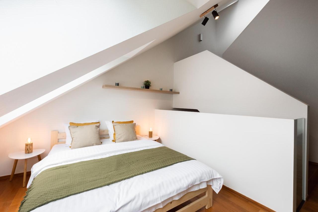 With 4 Bedrooms Apartmán